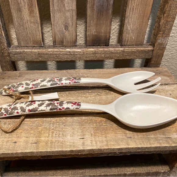 Christmas Red Berry & Green Holly Serving Spoon & Serving Fork Set Of 2 - Picture 12 of 16